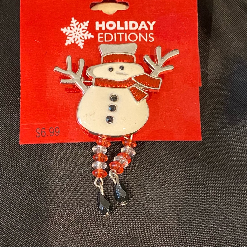 Holiday/Winter Festive Brooch Collection - Lot of 8 - Picture 4 of 8